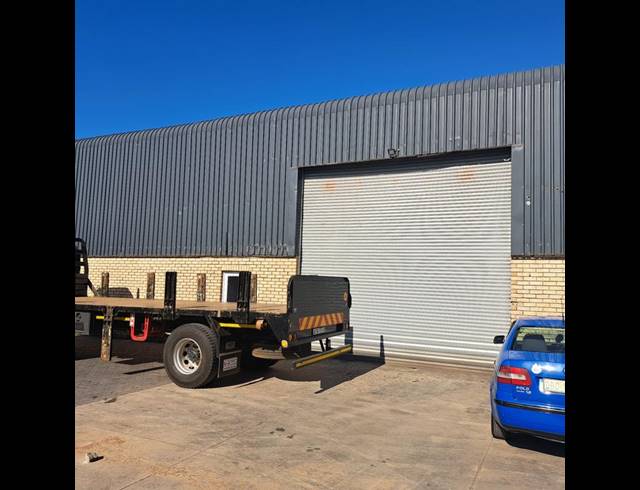 INDUSTRIAL PROPERTY TO RENT IN DEAL PARTY
